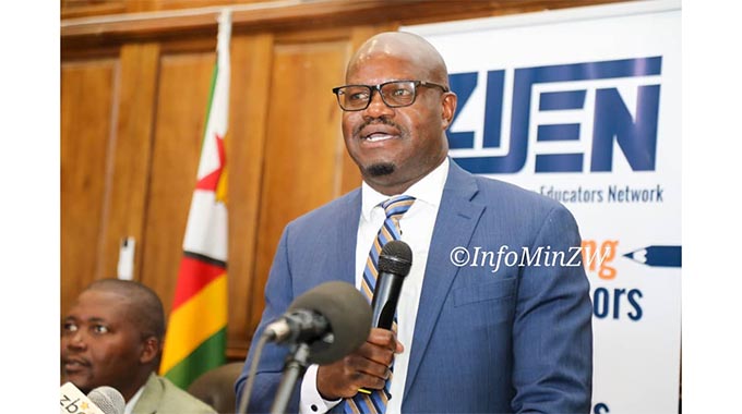 Media pros urged to lead by example