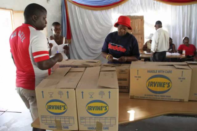 Voters cast their ballot in Zengeza 4 Chitungwiza. - (Pic by Tawanda Mudimu).