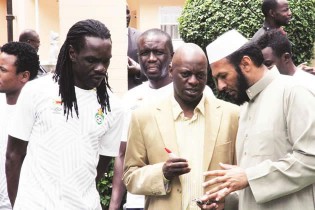 THINK TANK . . . Warriors’ coach Ian Gorowa (centre) chats with team manager, Shariff Mussa (right) and his assistant coach, Gift Muzadzi, who was in charge of goalkeepers at the CHAN tournament, after the welcome home ceremony hosted for the team in Harare yesterday