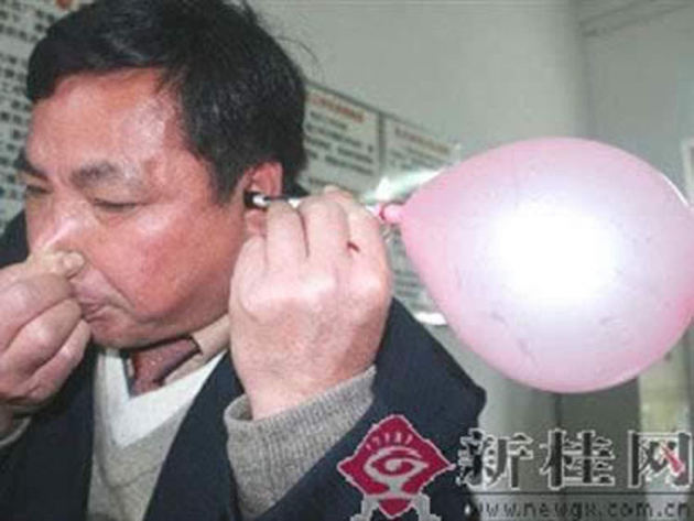 WEI MINGTANG DOES HIS PARTY TRICK