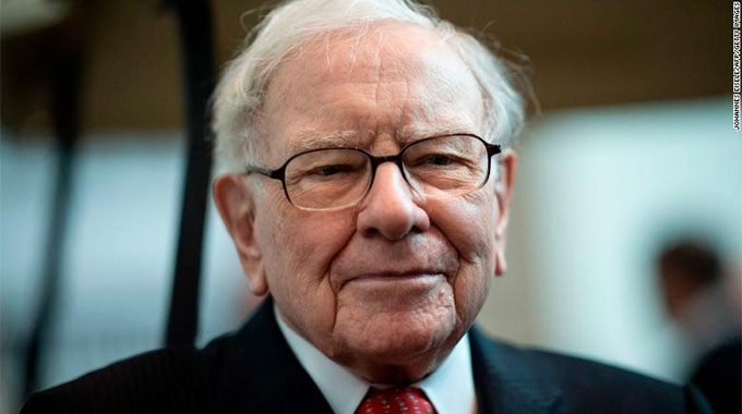 Buffett back in dealing seat