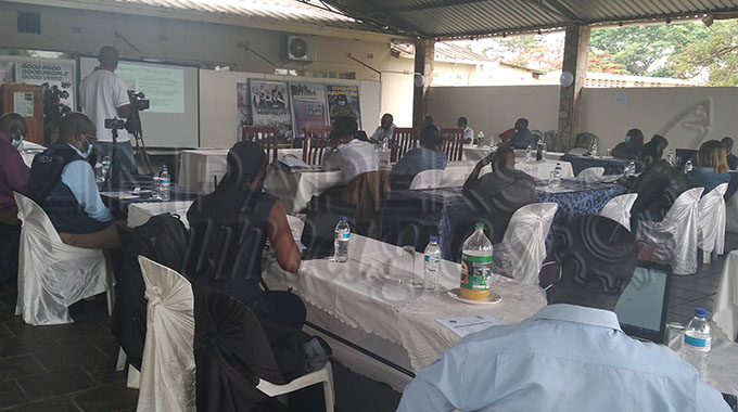 Journalists undergo HIV/AIDS training