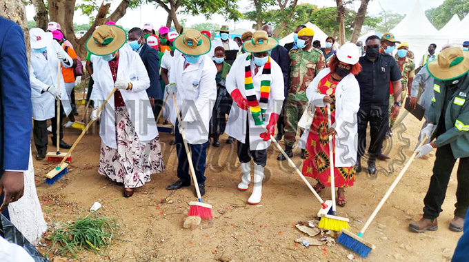 President in Kwekwe for clean-up campaign