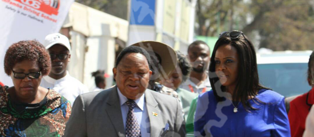 First Lady Amai Grace Mugabe speaks to Chief Secretary to the President and Cabinet Dr Misheck Sibanda