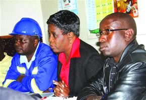 Zesa workers threaten to switch off power