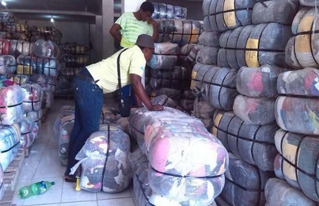 Many people have been arrested trying to smuggle up to 300 bales of second-hand clothes and other merchandise into the country