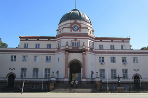 Schools auction fees defaulters’ property