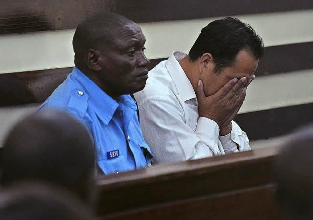 Chinese ivory smuggler gets record sentence after Kenya trial
