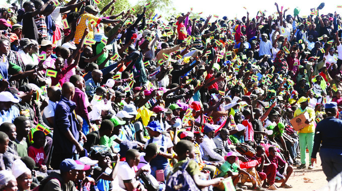 crowd (1)