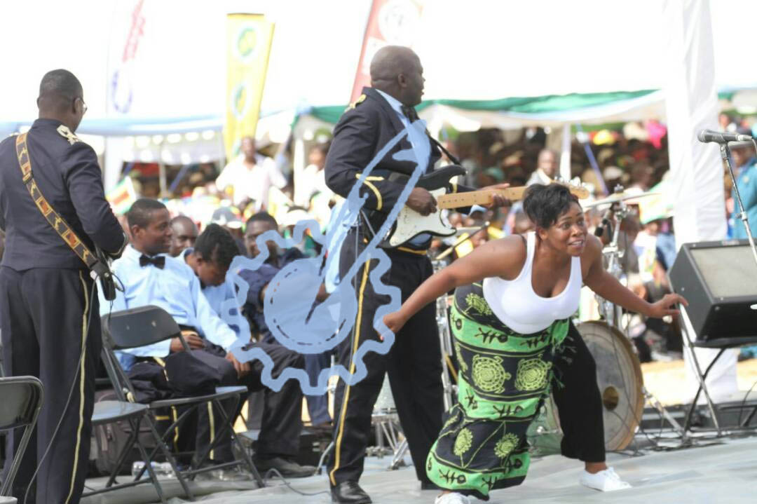 ZRP band entertain guests ahead of the commissioning of Tokwe Mukosi dam in Gororo, Masvingo.