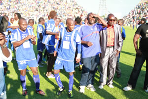 DeMbare send Moneybags out