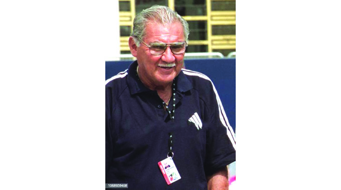Record-breaking World Cup goalkeeper dies aged 93