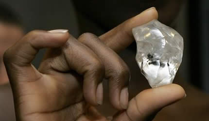 Murowa diamond output dips