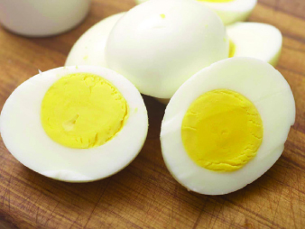 Six reasons not to ditch the egg yolk