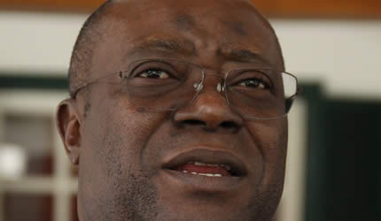 Three ambassadors present credentials