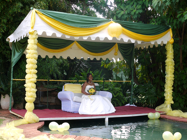 Garden weddings now the in-thing