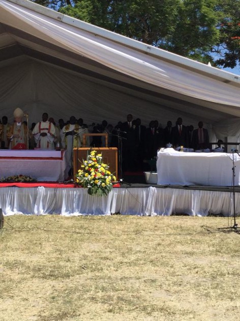The delegates sing the national anthem. (All pics by Simiso Mlevu)