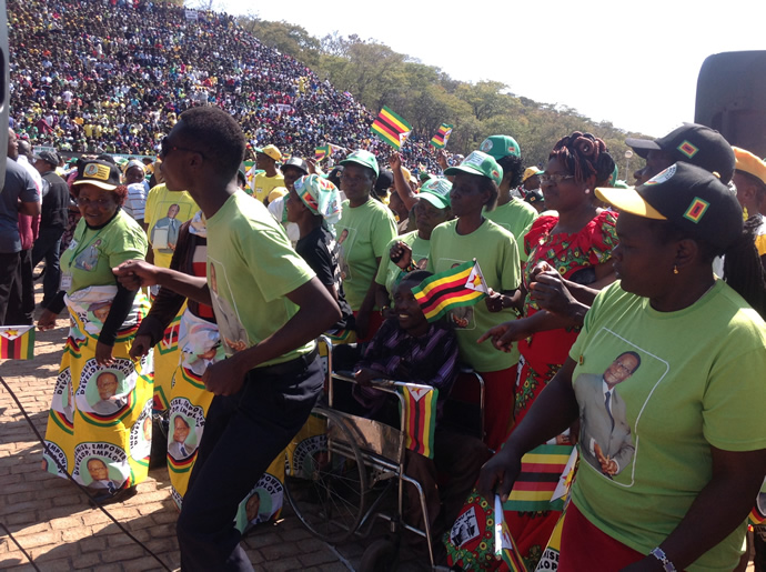 Song and dance in honour of the country's fallen heroes