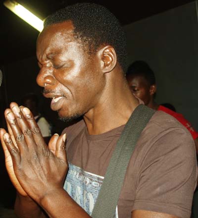 Macheso ropes in Sakala, Mega