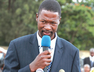 Makandiwa dares pastors for public demo