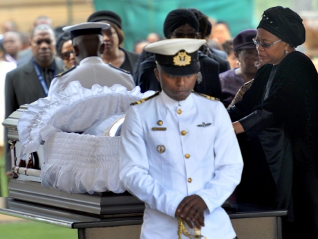 Mandela burial ‘strictly family affair’