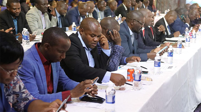 President interacts with local authorities