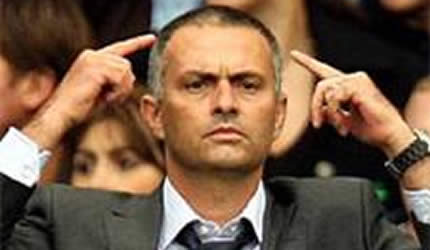 Mourinho starts mind games