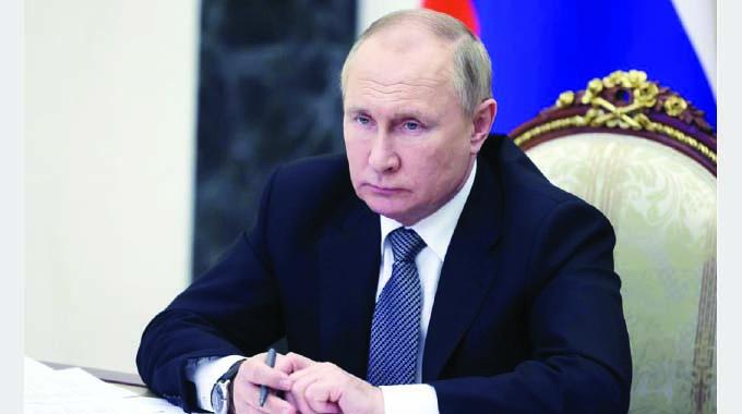 Russia to overcome hardships: Putin