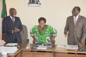 Politburo discusses draft constitution