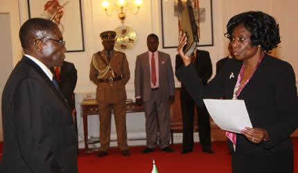 Makarau, Mudenda sworn in