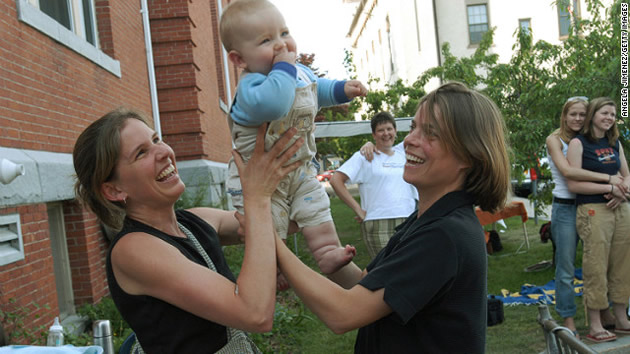LATEST: Supreme Court rules in favor of same-sex marriage nationwide