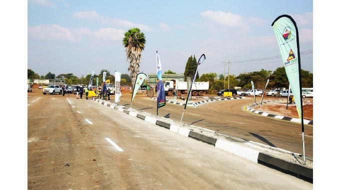 Govt warns road contractors over shoddy work