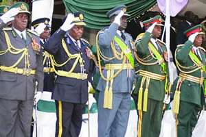 Service chiefs’ terms of office extended