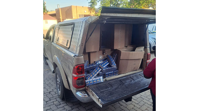 Cigarette smuggling continues at Zim-SA border