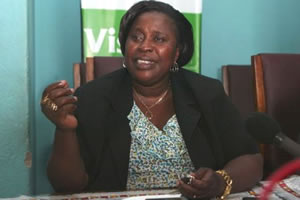 Civil servants decide to go on full-scale strike