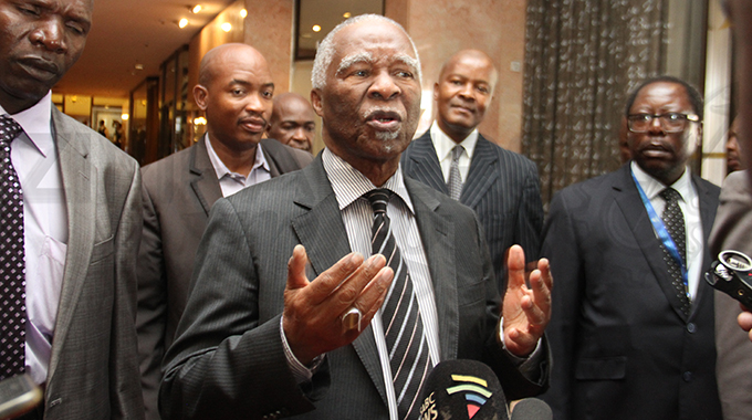Mbeki winds up Zim visit