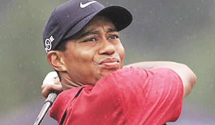 Woods goes from red  carpet to sawgrass