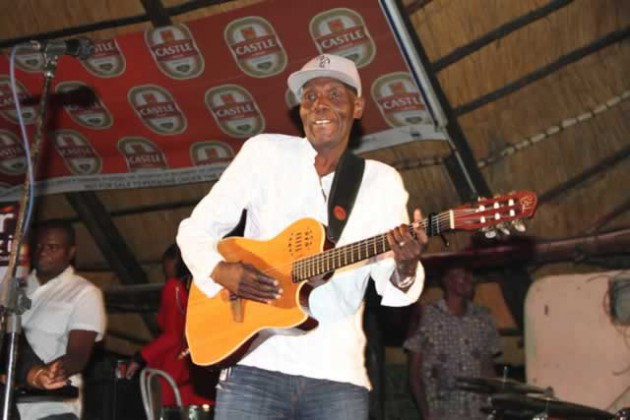 Oliver Mtukudzi 