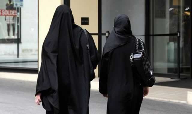Chad bans full veil