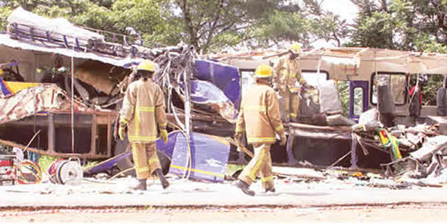 25 perish in horror crash