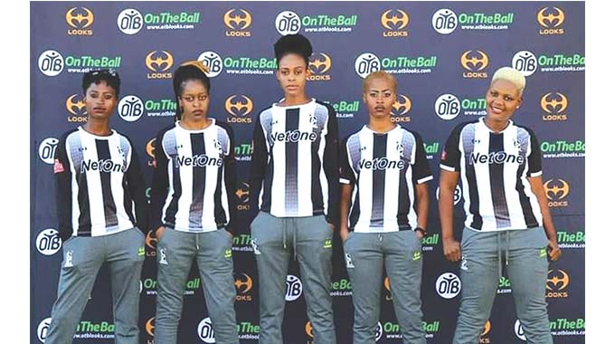 IBosso ithi nansi ‘iChristmas Box’…Izikipa ezintsha sezikhona