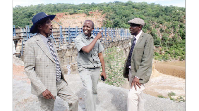 Government sets up agriculture economic zones: Move to benefit 700 families earmarked for relocation