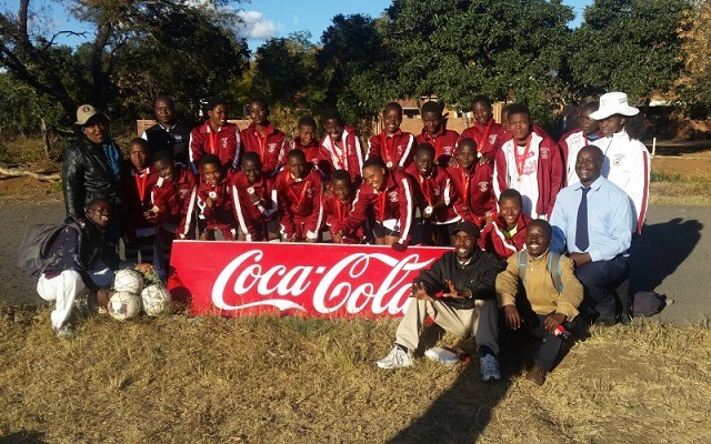 IMagwegwe isinukelwa yinkezo yeCopa Coca-Cola