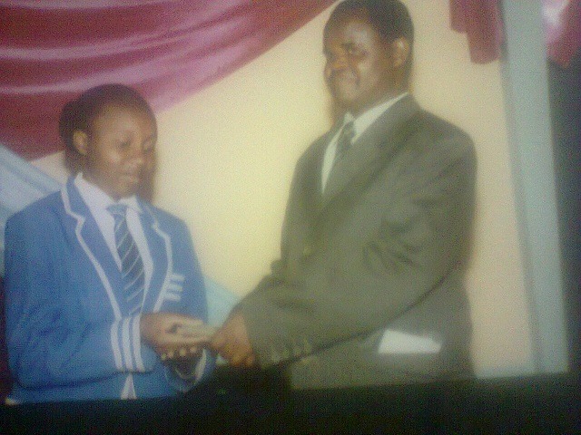 Uhlelo lwamaMerit Award luphathisa abafundi