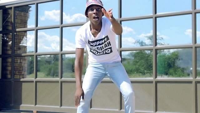 Ngqwa loBhadila umculi we-house