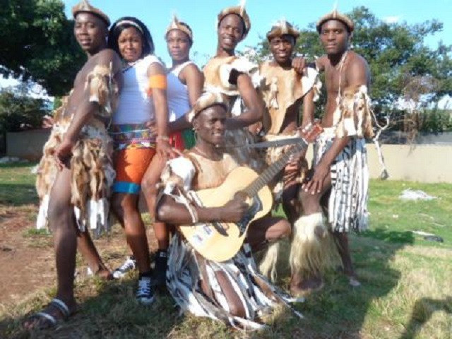 Abaculi bakamaskandi badibana kusikhumbuzo senkosi