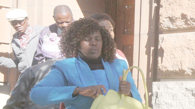 Flower fight spills to court