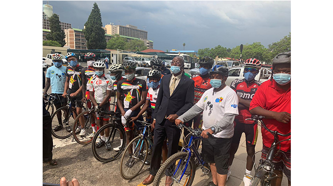 Bazafika eHarare ngamabhayisikili . . . kukhankaselwa iCovid-19