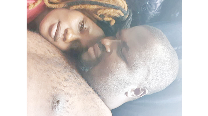 Drama at lodge: Shocking discovery causes husband to ‘freeze’