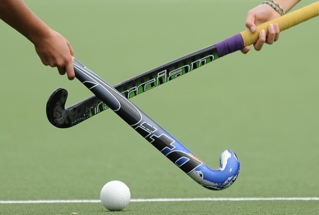Kuzavuthiswa i-hockey koNtuthu